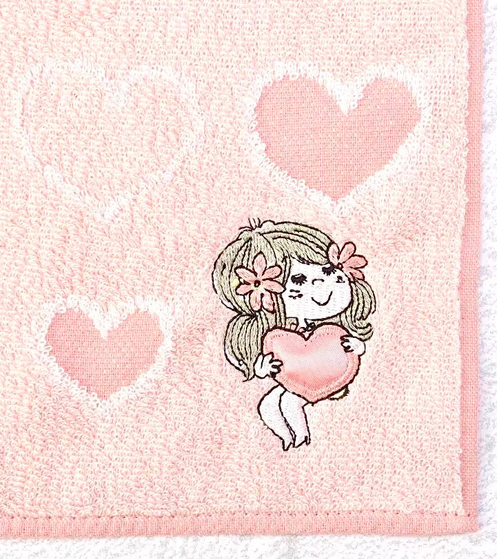 【水森亜土】タオルハンカチ「ハートのプレゼント」